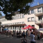 Bild von den Besuchern der Sommerhock im Stadtteilzentrum Briegelacker