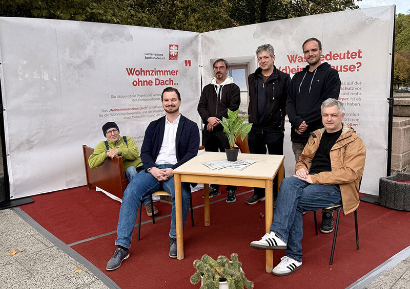 Das Wohnzimmer ohne Dach der Caritas auf der Fieserbrücke in Baden-Baden